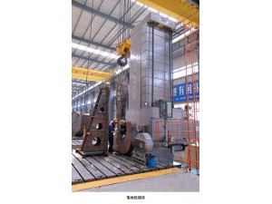 赤壁蒲圻起重機械數(shù)控臥式鏜床車間。