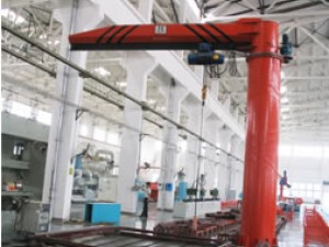 該產(chǎn)品固定在牢固的地基上，主要用在車(chē)間、倉(cāng)庫(kù)等室內(nèi)場(chǎng)地，若用于室外需在起重機(jī)頂部裝設(shè)防雨棚。